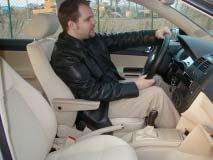 Armlehne MLC310 in VW Golf V -04 befestigt